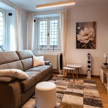 La Chicca In Pieno Centro Storico Con Sauna E Parcheggio Gratuito Apartment *