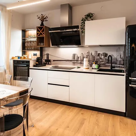 Apartment La Chicca In Pieno Centro Storico Con Sauna E Parcheggio Gratuito